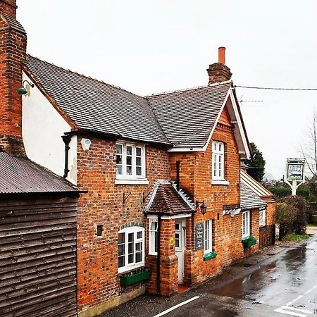 The Six Bells Hotel Beenham Luaran gambar